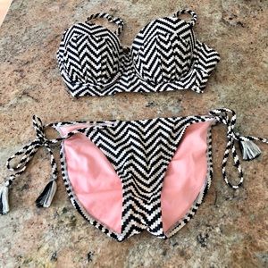XHILARATION BIKINI SET